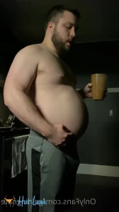3374872