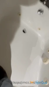3375884