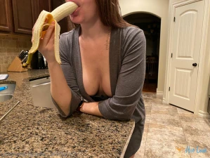 11095322
