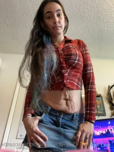 6404128