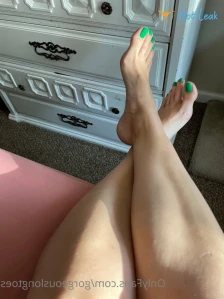 3377318