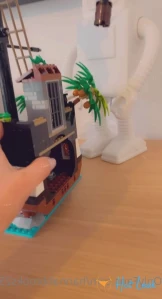 10629686