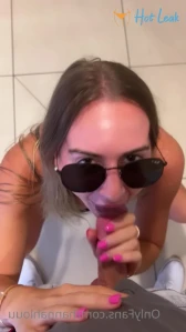 4896639