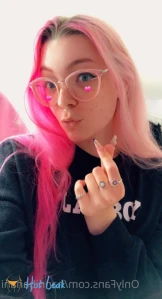 5893687