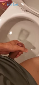 4896697