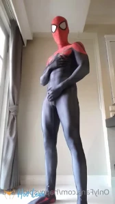 4896721