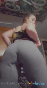 4896811