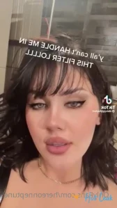 4897548