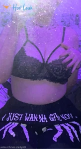 5822557