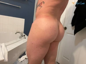 3371142
