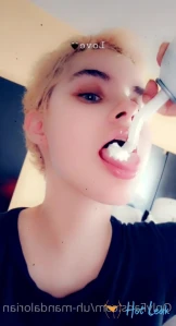 4898504