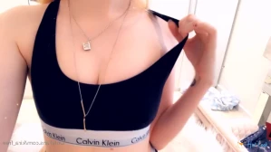4898570