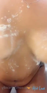 4898575