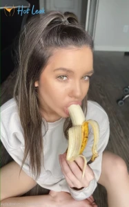 9450300