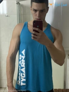 3218581
