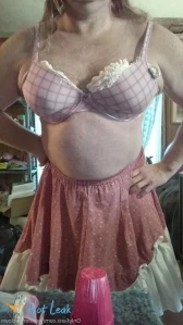 3208975