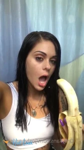 3852147
