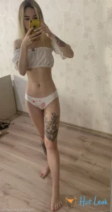 3183528