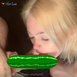 6827412
