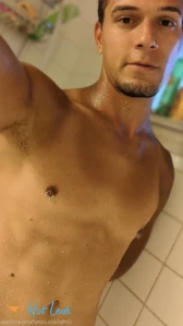 3275749