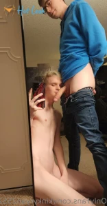 9527939