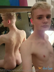 9528289