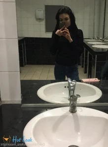11058040