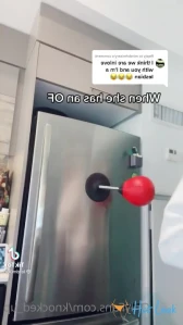 3976574