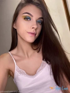3190977