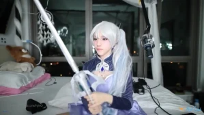 10618879