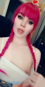 10618284