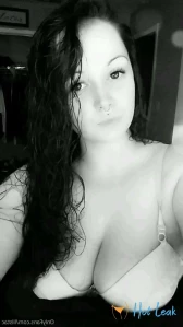 3043945