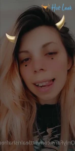 4123884