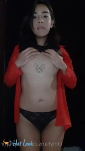 8918412