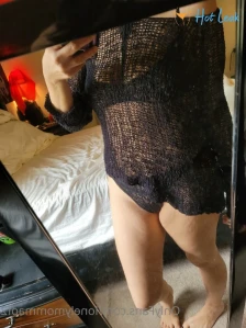 3198957