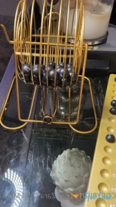 8910961