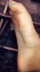 8911077
