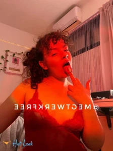 5756127