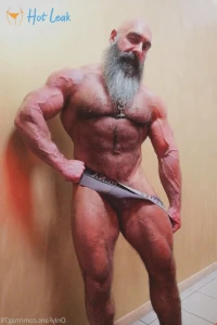 3082935