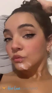 4289102