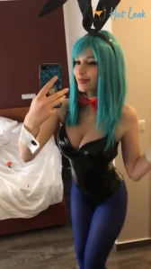 4913859