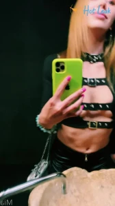 8893751