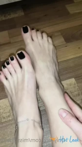 4353648
