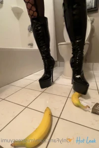 9469640