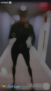 10609671