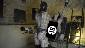 2878798
