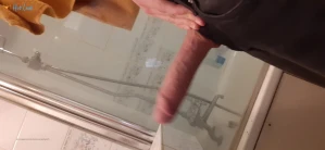 4375370