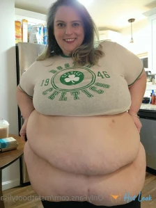 2943587