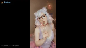 1390863