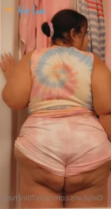 10602316